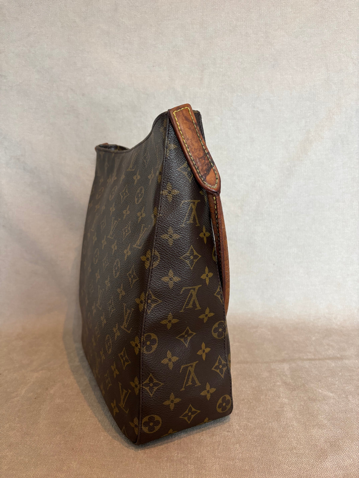 Louis Vuitton Looping MM
