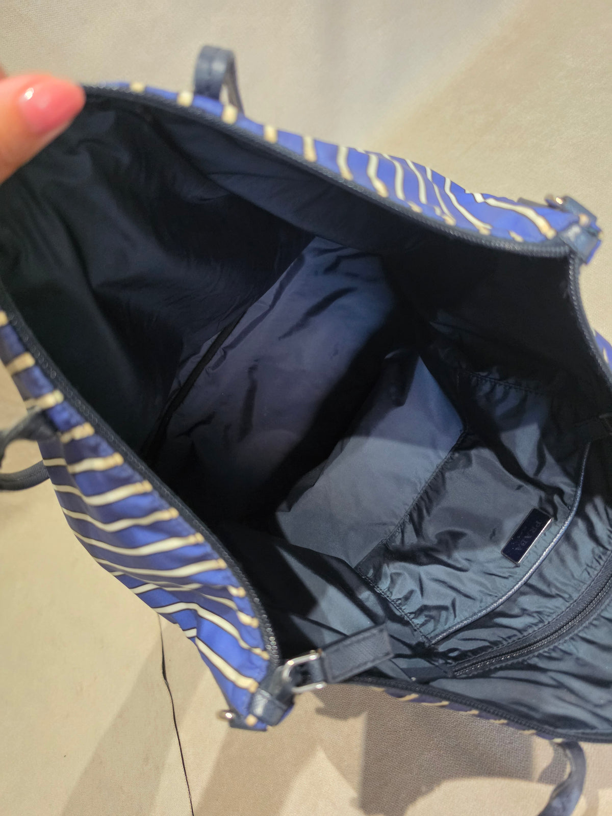 Prada Tas